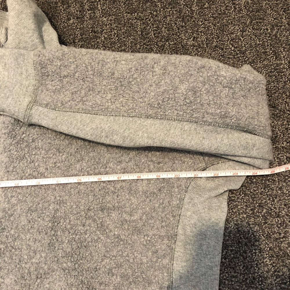 Lululemon Stand Out Sherpa 1/2 Zip - Picture 11 of 11